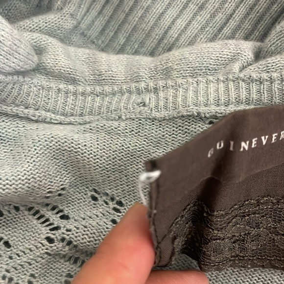 GUINEVERE Anthropologie Ruffle Romantic Cardigan Two Toned Blue Size Medium - Picture 6 of 7